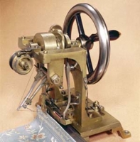 Швейная машина Элиас Хоу | купить ивановский текстиль оптом